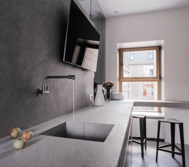 cocina-con-microcemento-en-pared-suelo-y-encimera